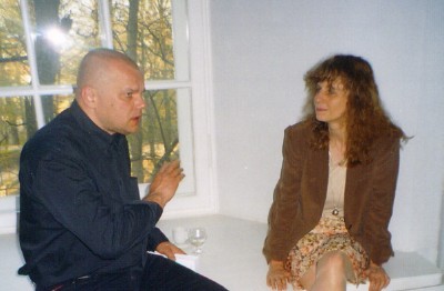 Kirjandusteadlased Tiina Kirss ja Arne Merilai. - pics/2006/13495_6.jpg