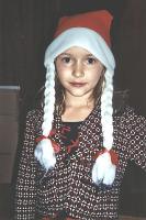    Seliina McConville (2.kl) esitas "Oh Christmas Tree"   - pics/2007/12/18469_3_t.jpg