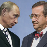   Fotomontaaž Vladimir Putinist (vasakul) ja Toomas Hendrik Ilvesest. <br>   Foto: PM Online / AP / Scanpix  - pics/2007/16735_1.jpg
