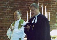 Peapiiskop dr. Andres Taul ja õp. Marek Roots. Foto: P.R. - pics/2007/17079_1_t.jpg