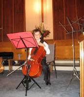 Ansambli noorim muusik ­ 9-aastane tshellist Marten Meibaum.         - pics/2008/07/20474_1_t.jpg