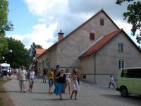 Hoole ja armastusega restaureeritud ja viimistletud ajalooline ehitis,millest nüüd on saanud Viljandi Pärimusmuusika Keskus.    Foto: Aivar Jaenes         - pics/2008/08/20534_1_t.jpg