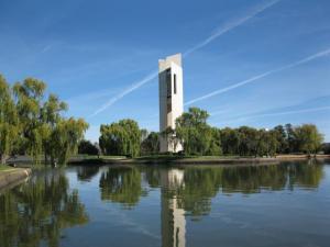 Canberra kellatorn. Foto erakogust   - pics/2010/10/29952_4_t.jpg