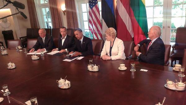 Fotol: Balti riikide presidentide kohtumine Ameerika Ühendriikide presidendi Barack Obama ja asepresidendi Joe Bideniga.Foto: Vabariigi Presidendi Kantselei - pics/2013/08/40196_001_t.jpg