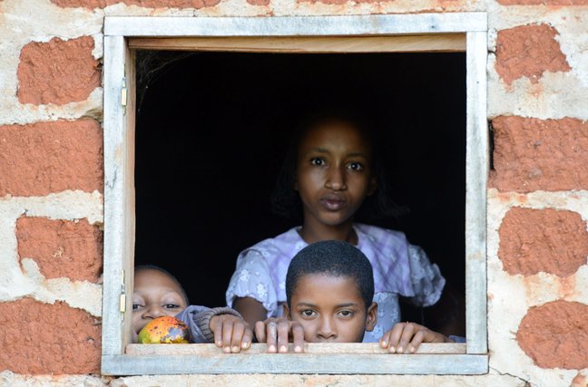 Katoliikliku abiorganisatsiooni Caritas peetavasse varjupaika põgenenud Kesk-Aafrika moslemid. Foto: Scanpix - pics/2014/08/42883_001.jpg