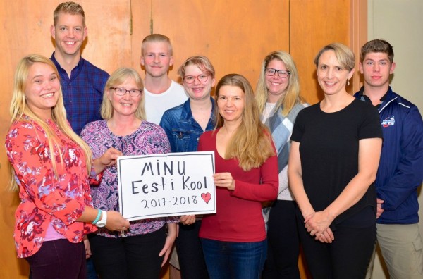 Last year’s first year class:Front from left: Kristina Soolepp (teacher), Maria Gabriel, Danielle Thompson, Irina Soeson, Krista Baxter.Behind from left: Trevor Thomas, KN, Lindsi Jennings, Adam Virkus - pics/2018/08/52151_002_t.jpg