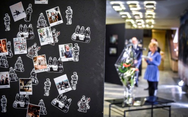 Anonymous street artist Edward von Lõngus sent a representative to accept the Foreign Ministry's award on Wednesday. 9 January 2019. Source: Ministry of Foreign Affairs - pics/2019/01/52925_001_t.jpg
