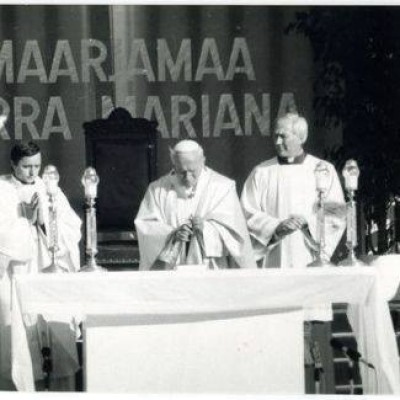 paavst Johannes Paulus II Tallinnashetk toonasest visiidist 10.09.1993 : - pics/2019/09/54377_001_t.jpg