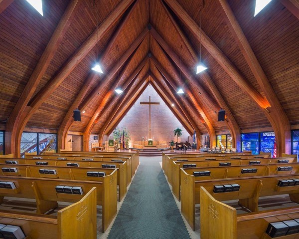Toronto Peetri koguduse kiriku sisevaade - pics/2020/10/57248_001_t.jpg