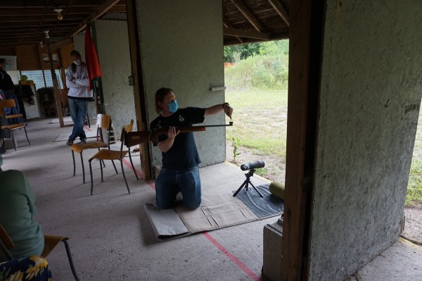 Toomas Aasa giving instructions to new shooters - pics/2021/07/58449_005_t.jpg