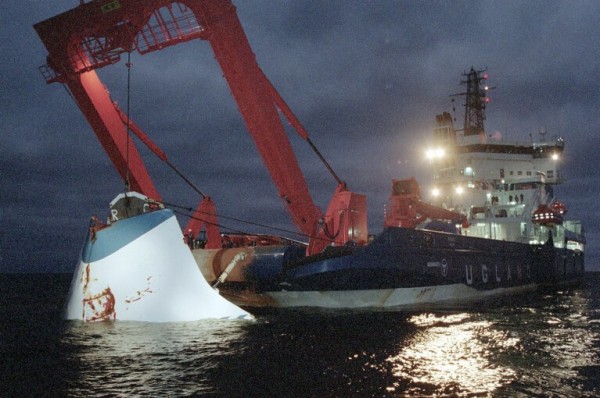 In this Nov. 19, 1994 file photo, the bow door of the sunken passenger ferry M/S Estonia is lifted up from the bottom of the sea, off Uto Island, in the Baltic Sea, near Finland. A privately-funded expedition, commissioned by relatives of the victims of the M/S Estonia ferry that sank into the Baltic Sea nearly 27 years ago, will dive into the vessel’s wreckage this month, Sept. 2021. It’s the latest attempt to gain more insight into one of Europe’s worst peacetime maritime disasters. (Jaakko Aiikainen/Lehtikuva via AP, File) - pics/2021/09/58585_001_t.jpg