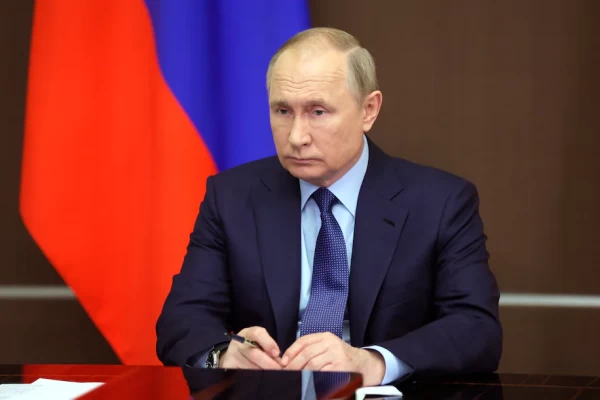 Russian President Vladimir Putin attends a cabinet meeting via video link at the Bocharov Ruchei residence in the Black Sea resort of Sochi, Russia, on Nov. 24. (Mikhail Metzel/AP) - pics/2021/11/58772_001_t.webp