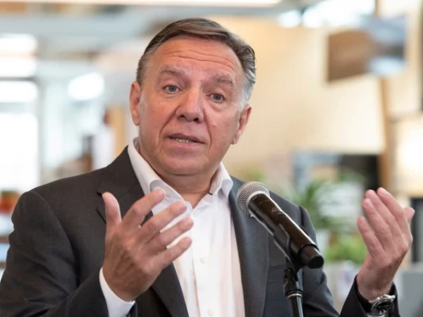  Quebec Premier Francois Legault speaks about COVID-19 at a news conference while visiting a farmer's market in Quebec City, Wednesday, Aug. 11, 2021. Photo by The Canadian Press  - pics/2022/01/58888_001_t.webp