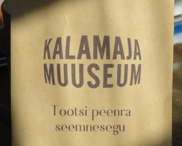 Kalamaja Muuseum asub Tallinnas Kalamaja asumis, vanalinna ja mere vahel. Oskar Lutsu aegumatu lühi-romaani ,,Kevade“ Joosep Toots külvas peenart Paunveres (Palamusel). Sina võid seda teha, kus iganes süda ihkab. Foto: Riina Kindlam
 - pics/2022/05/59276_001_t.jpg