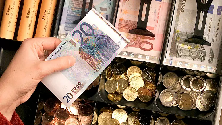 Infliacija euro zonoje vėl pirmauja Estija – spalį sudarė 22,4 proc