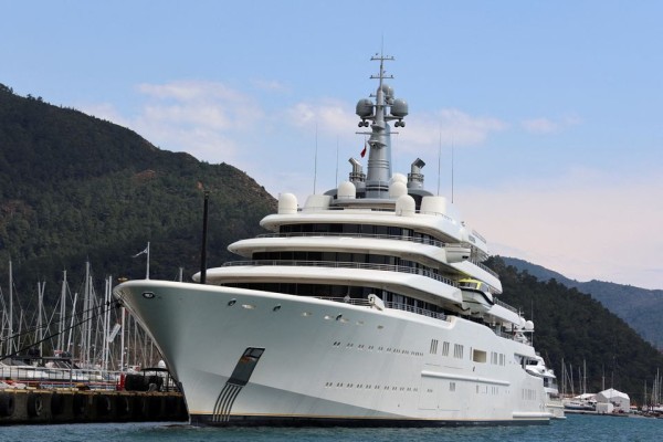 Eclipse, a superyacht linked to sanctioned Russian oligarch Roman Abramovich, is docked in the Turkish tourist resort of Marmaris, Turkey March 22, 2022. REUTERS/Yoruk Isik - pics/2023/01/59886_001_t.jpg