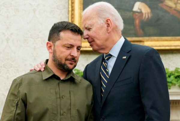 Ukraina president Volodymyr Zelenskyy ja USA president Joe Biden  Oval Offices 21. septembril. Foto: Evan Vucci/AP - pics/2023/10/60545_001.jpg