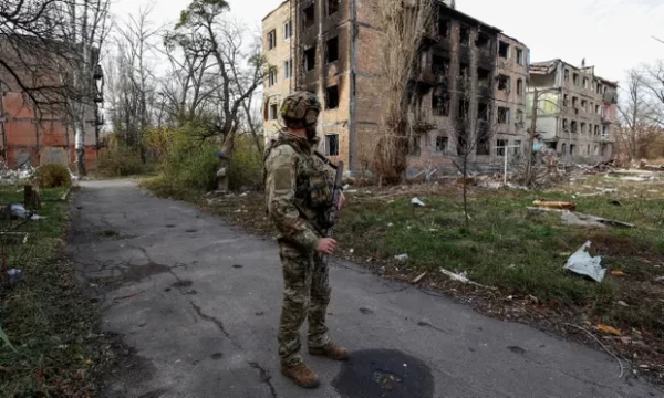 Ukraina sõdur purustatud Avdiijikas. Foto: Serhii Nuzhnenko/Reuters - pics/2023/12/60671_001_t.webp