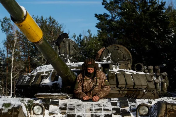 Ukraina sõdur õppustel, 5. detsember, 2023. REUTERS/Valentyn Ogirenko - pics/2023/12/60679_001_t.webp