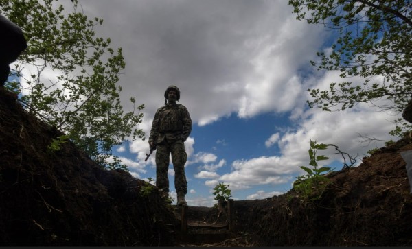 Ukraina sõdur Tšasiv Jari lähedal. Foto: Thomas Peter - pics/2024/04/60971_001_t.jpg