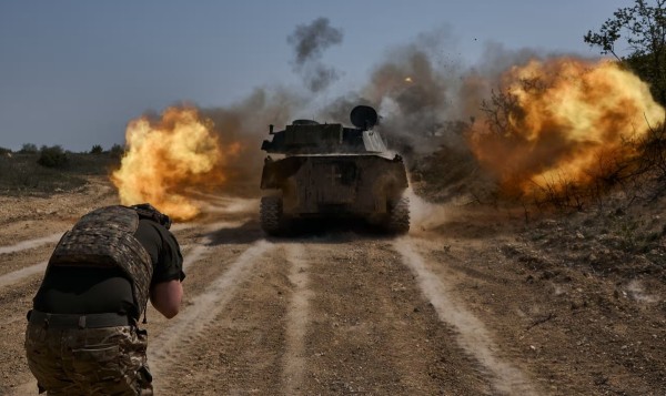 Ukraina haubits Hersoni lähedal. Foto: Libkos/Getty Images - pics/2024/04/60983_001_t.jpeg